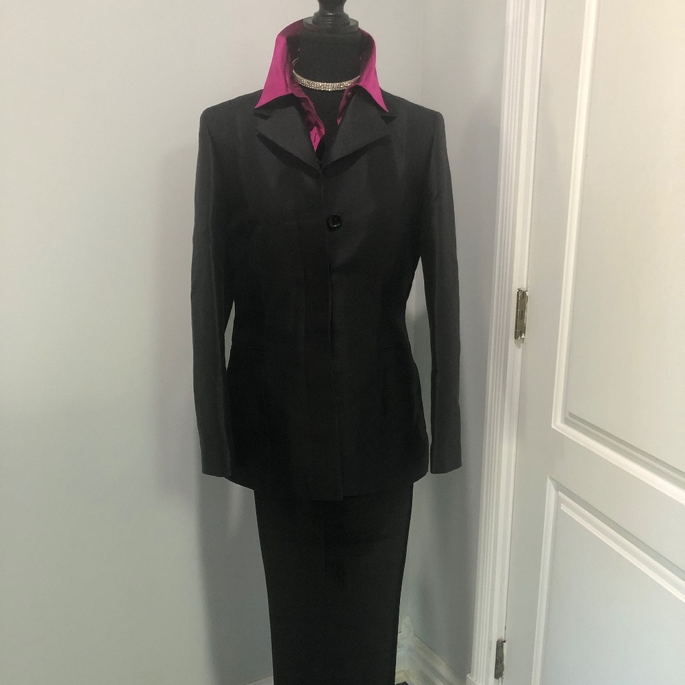 Luxury Silk and Wool Black Mondi Pantsuit with Silk Shirt